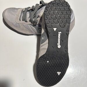 Saucony Originals Women's Bullet, Athletic Sneakers
size W42 -10 NWOT- no box